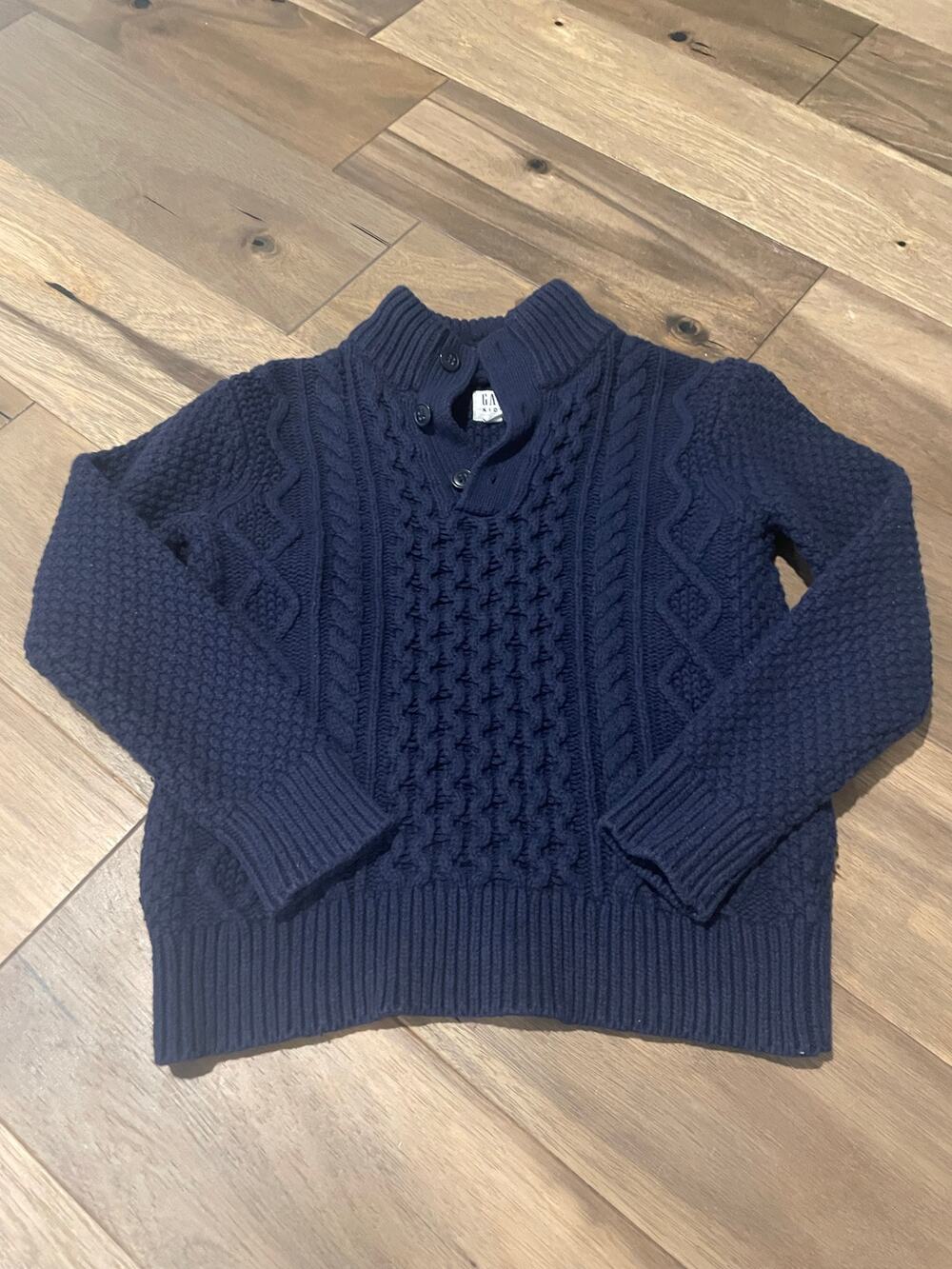 GAP Navy Knit Sweater with Fleece Collar – Size Medium